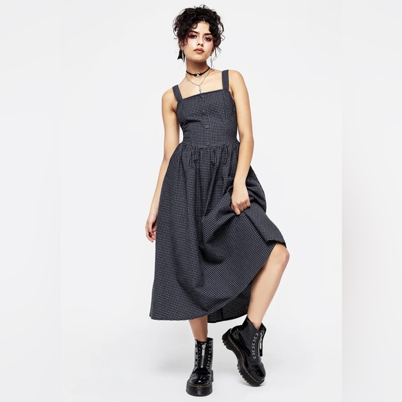 Disturbia Faythe Apron Midi Dress - Picture 5 of 7